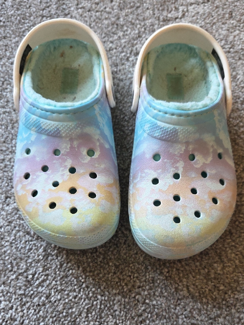 Kids Crocs Pastel Tie-Dye Clog with Faux-Fur Lining - Blue/Pink